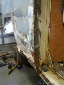 Panel rust behind the sliding door
