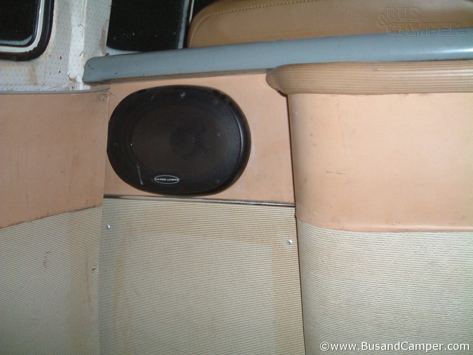 Bulkhead Speaker