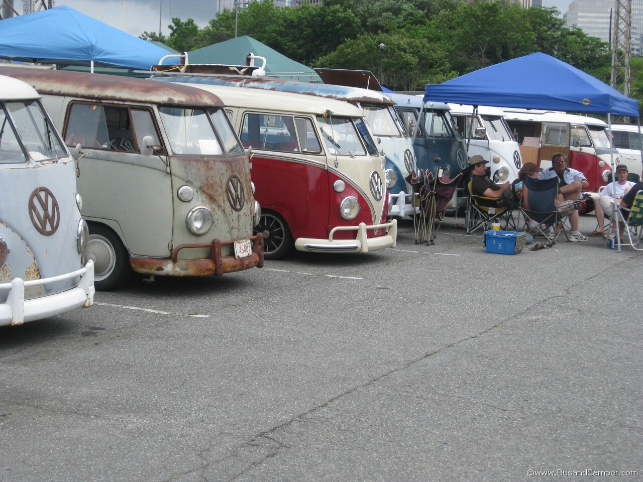 Split Van line up