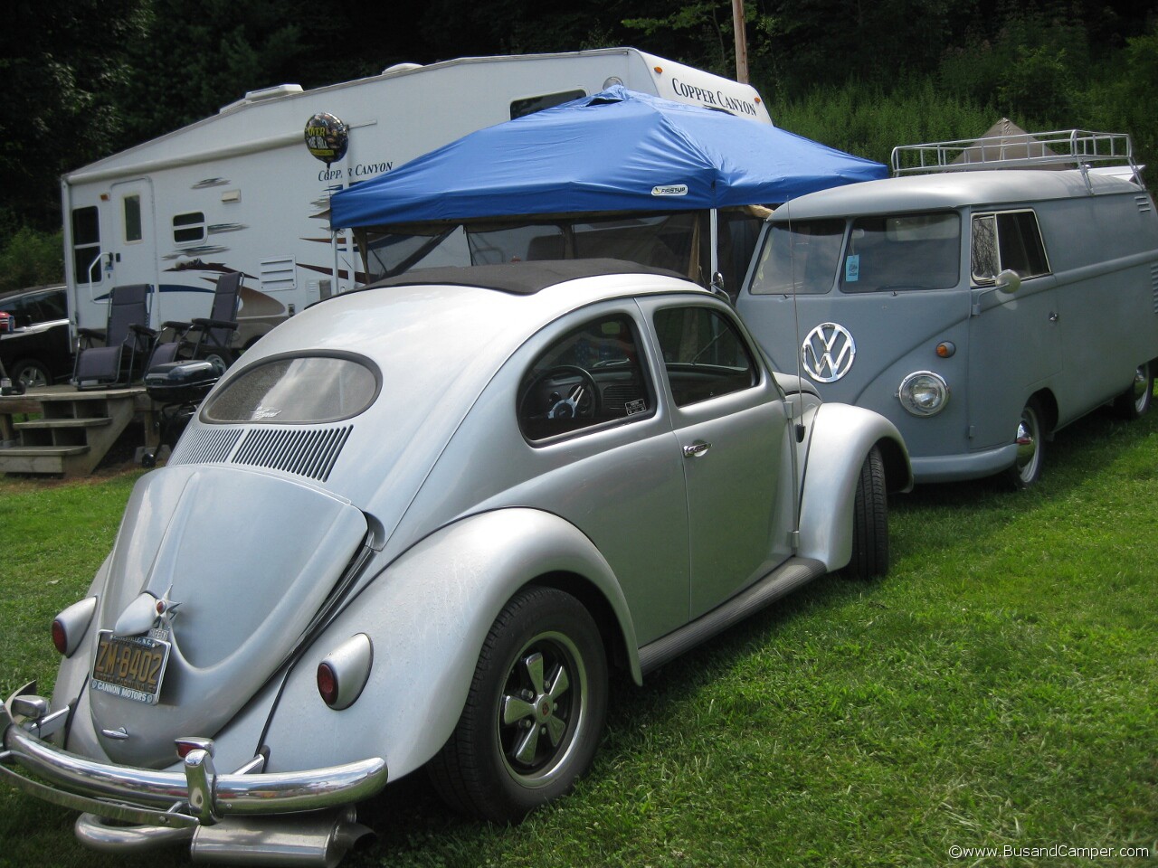 Silver Oval and arrow straight panel van